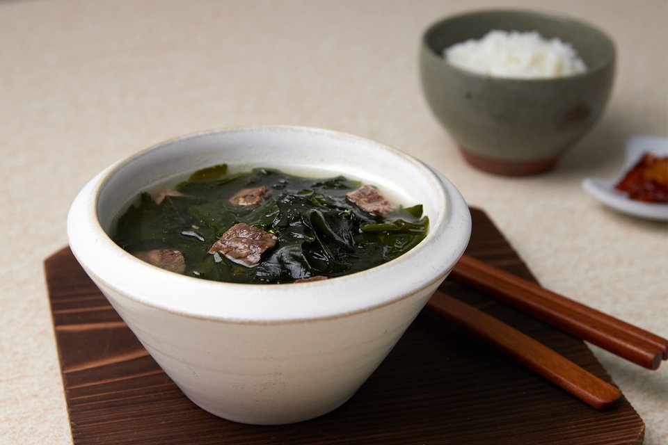 Ottogi Delicious Miyeokguk (Seaweed Soup) (Serving for 2) (9g*2pk)